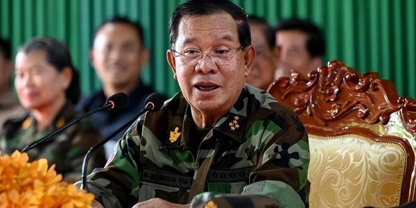 九游娱乐官方入口-终于谈妥了，王毅挥手告别，中柬达成6项共识，中方拿到洪森口信
