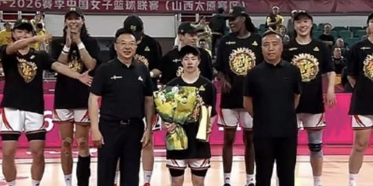 九游娱乐官方入口-四川女篮74-65山西女篮4年3夺WCBA总冠军，李缘当选FMVP